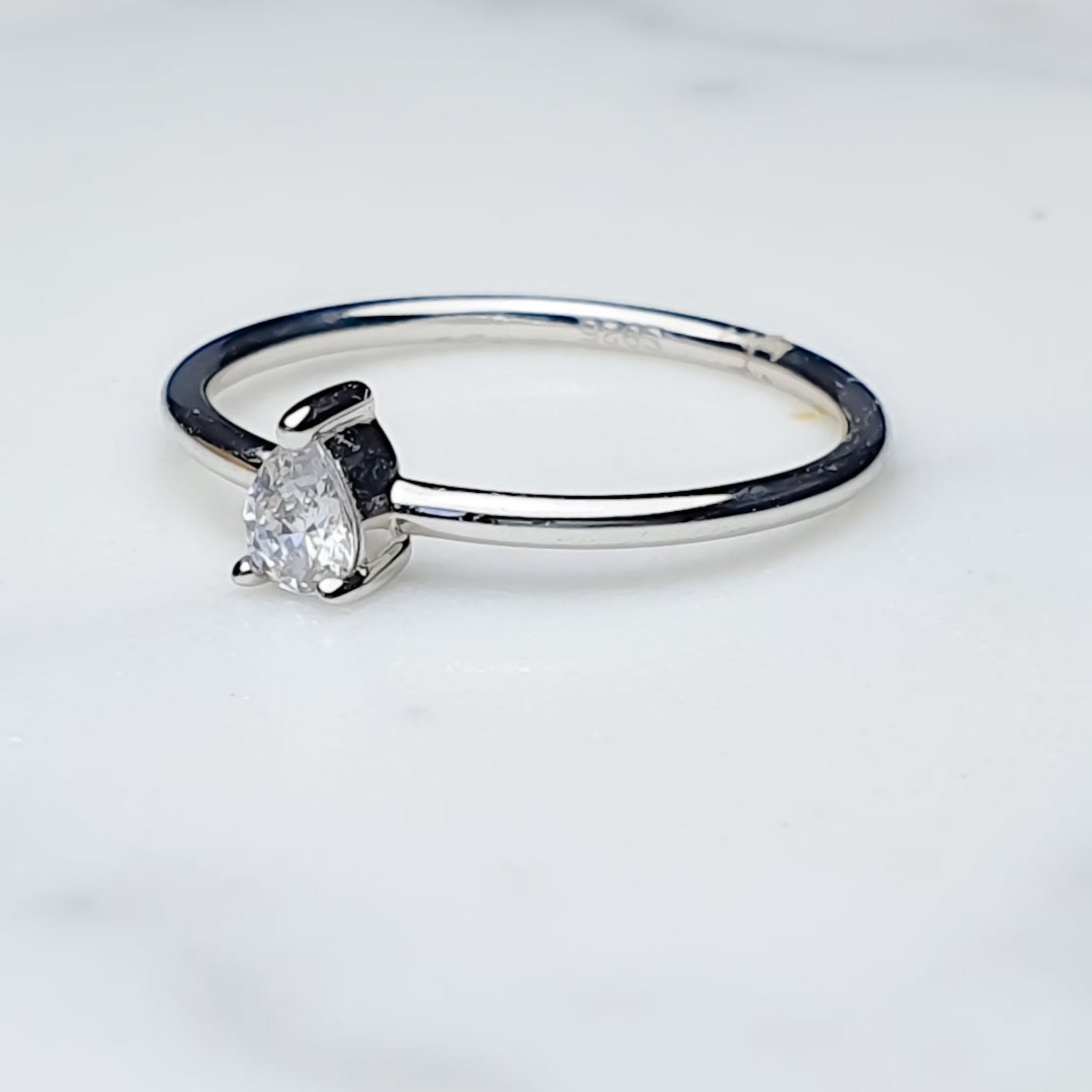 White topaz rings hot sale sterling silver