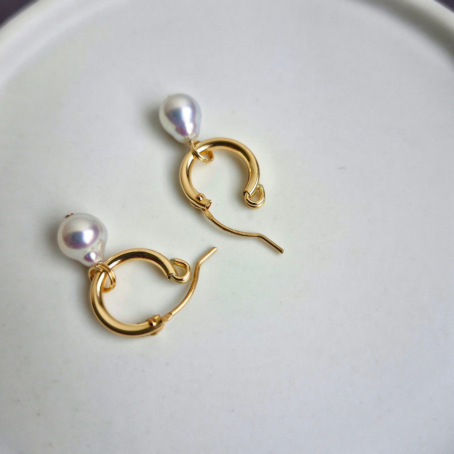 Freshwater Pearl Leverback Hoop Earrings / 14k Gold-filled #2