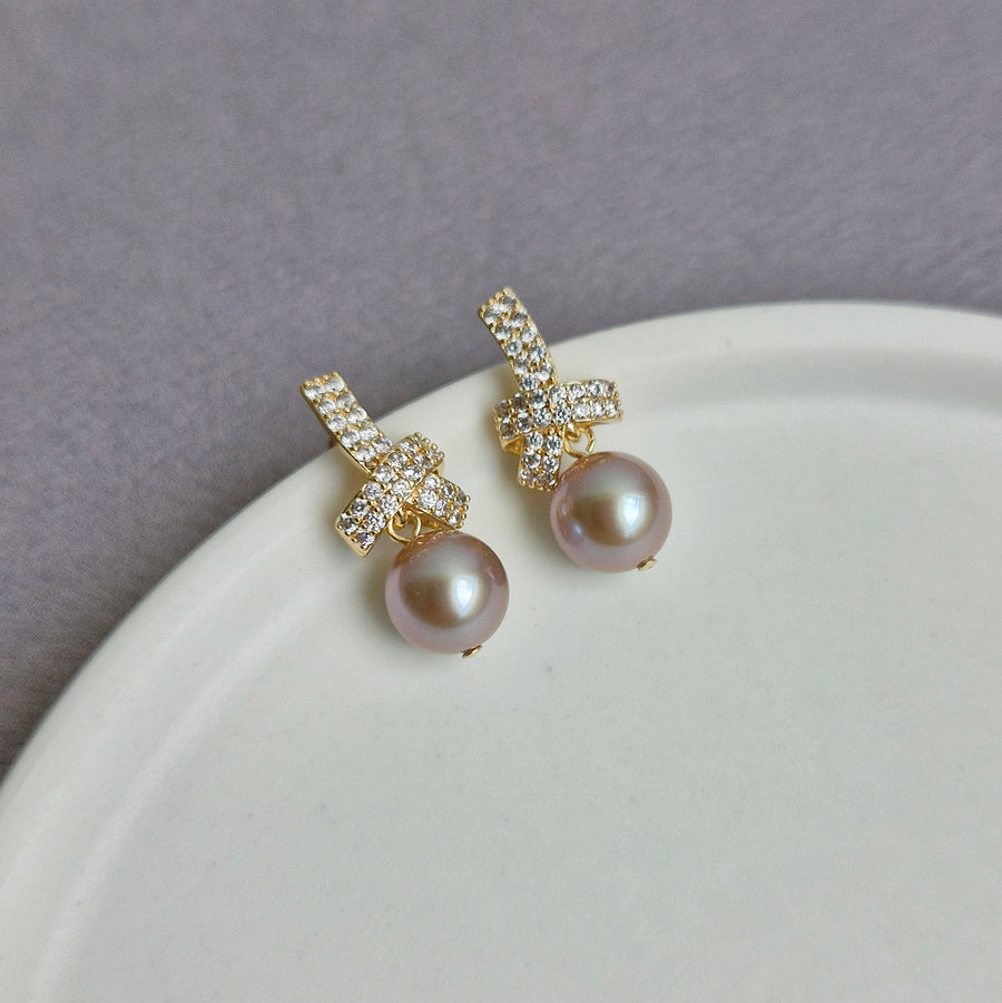 Mauvé Freshwater Pearl Earrings / 18k Gold-plate