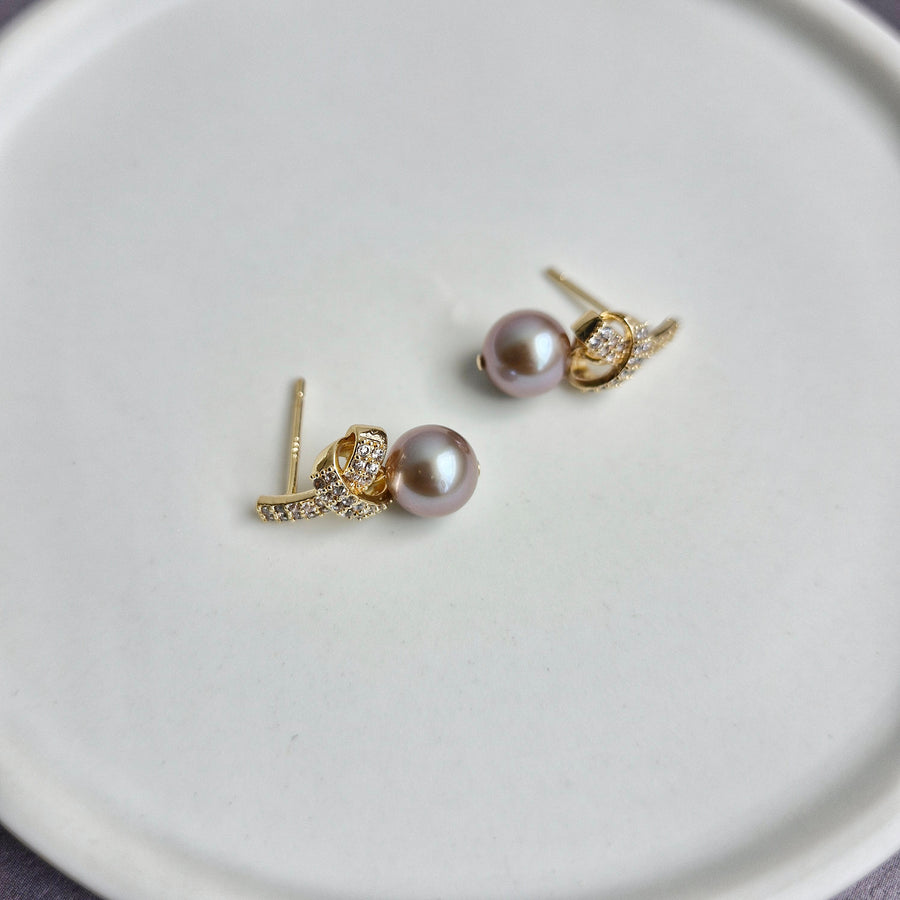 Mauvé Freshwater Pearl Earrings / 18k Gold-plate