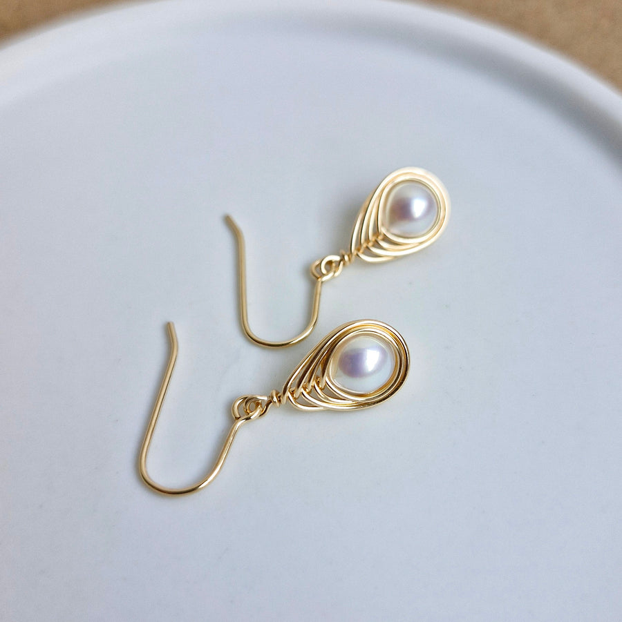 Herringbone Wirewrapped Pearl Earrings / 14k Gold-filled