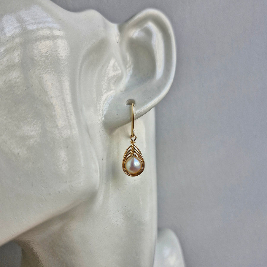 Herringbone Wirewrapped Pearl Earrings / 14k Gold-filled