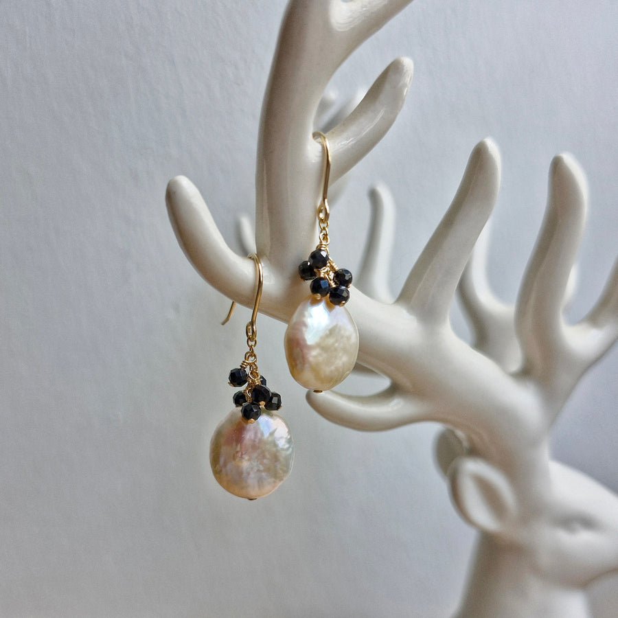 Freshwater Coin Pearl w/Black Spinels / 14k Gold-filled