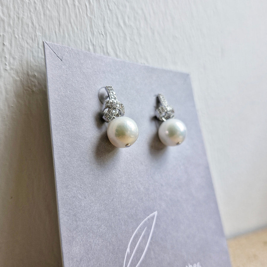 Freshwater Pearl Earrings / Rhodium Silver