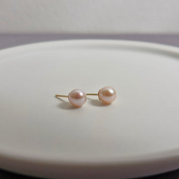 Freshwater Pearl Earstuds (5.5mm - 5.8mm) / 14k Gold-filled