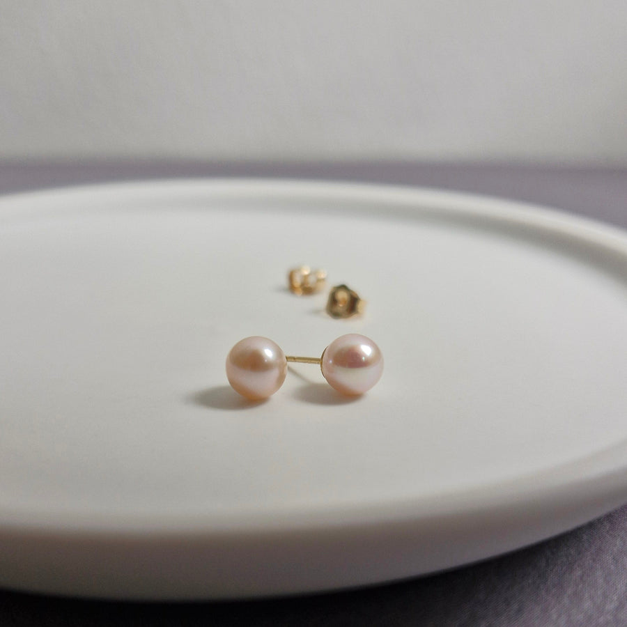 Freshwater Pearl Earstuds (5.5mm - 5.8mm) / 14k Gold-filled